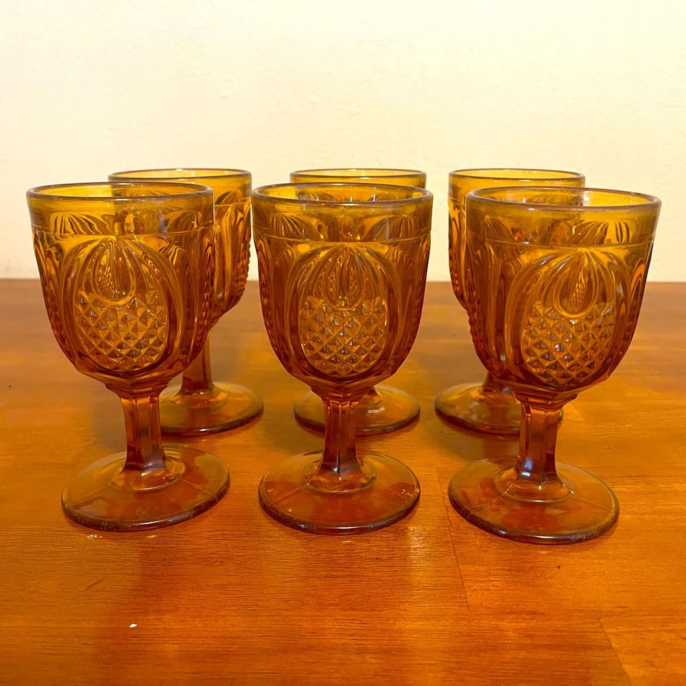 6 Vintage Fenton Goblets